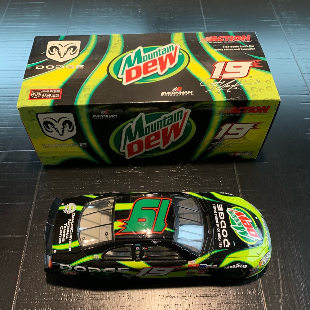 Jeremy Mayfield 1:24 Scale car